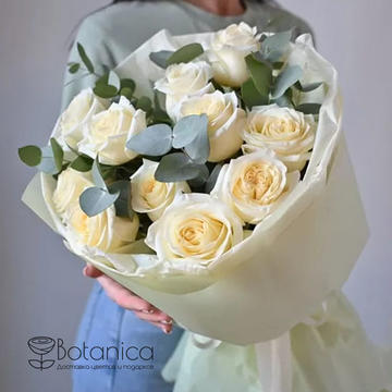 11 роз Сandlelight с Эвкалиптом